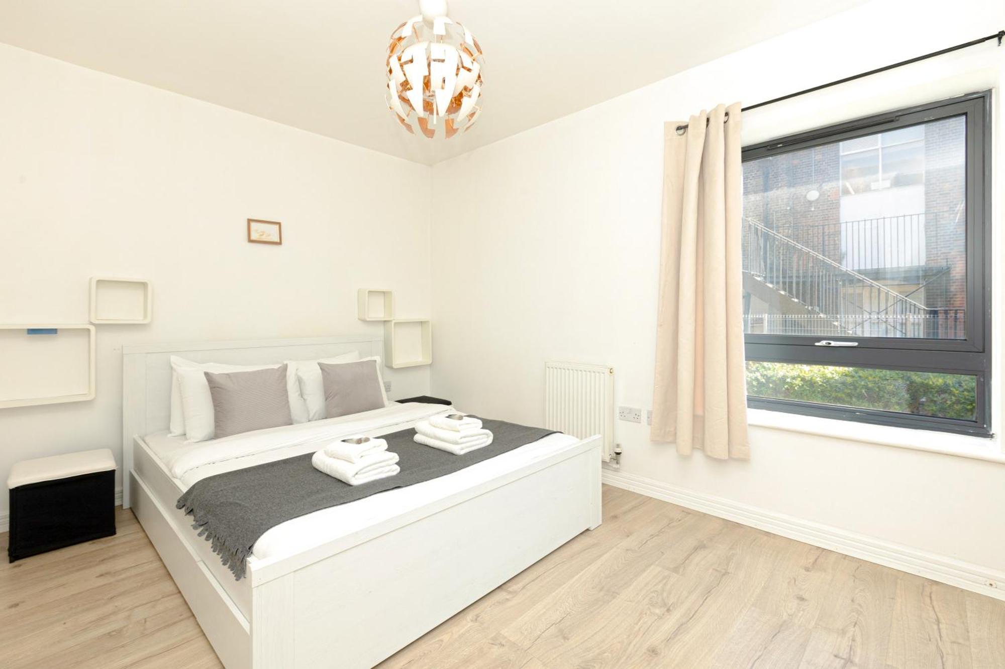 Charming 2br Flat Near Canary Wharf With Balcony Appartement Londres